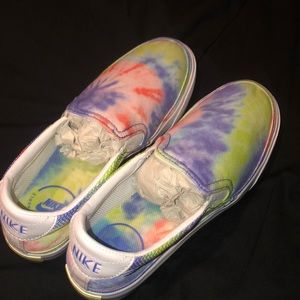 tie dye nike slip ons